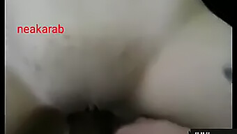 Lebanese Arab Girl Fucks Her Boyfriend'S Pussy