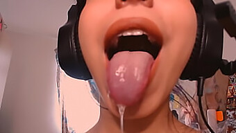 Niesamowita Kompilacja Niechlujnego Fetyszu Pluć Z Ahegao - Hentai I Akcja Z Lodzikiem