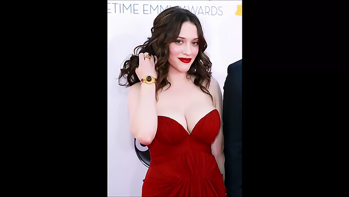 Kat Dennings desafia sozinha para uma gozada na mão