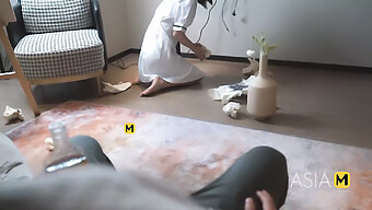 Asian Painter'S Model Xun Xiao Xiao In Erotic 69 And Anal Action