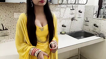 Indian Wife'S Steamy Encounter With Ex-Boyfriend In Homemade Video